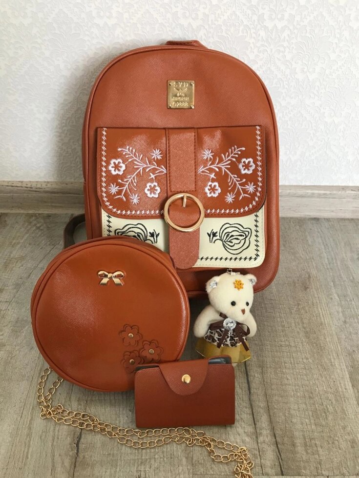Новий комплект рюкзак+сумочка+візитниця+брелок від компанії K V I T K A - фото 1