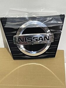 Nissan Рог 2017-2019 значок під радар ( usa/eu) Nissan Roque 2017 -2020
