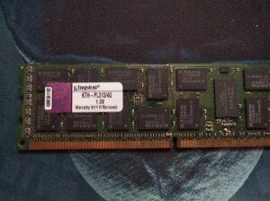 DDR3 1333 4GB ECC REG Samsung та Kingston