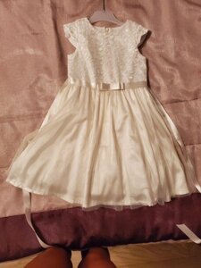 Ароматне плаття для принцеси 4,5 роки