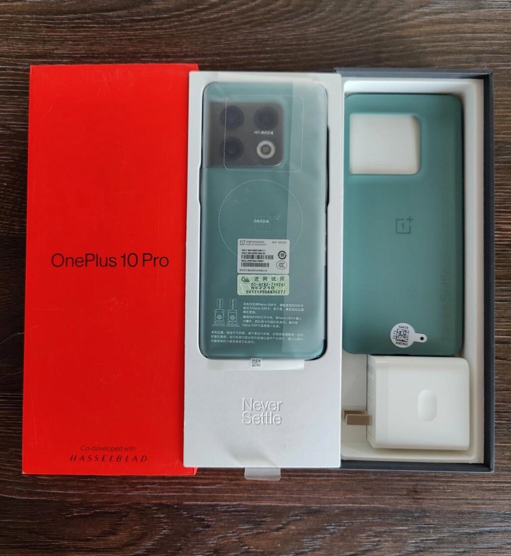 Смартфон OnePlus 10 Pro 12/256Gb Black, Green від компанії K V I T K A - фото 1