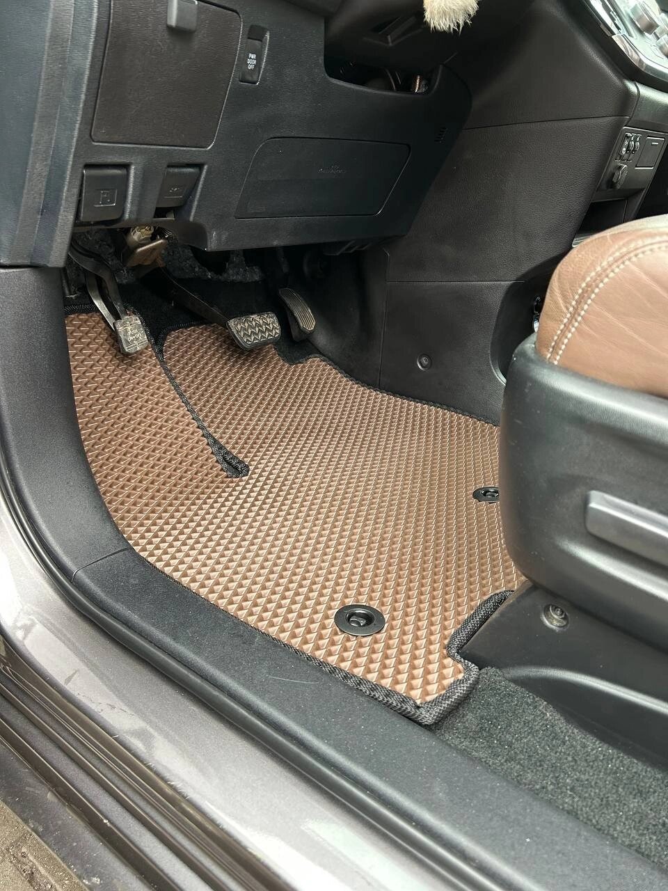 Килимки в салон EVA для Toyota Sienna 2010-2020 від компанії AUTOAS - фото 1