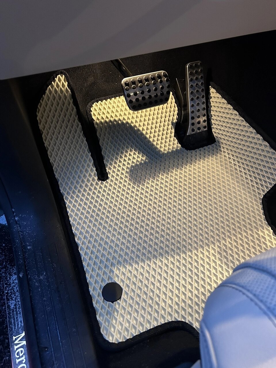 Килимки в салон EVA З передніми бортиками для MERCEDES GLS-Class X167 2019/ Мерседес 167 від компанії AUTOAS - фото 1