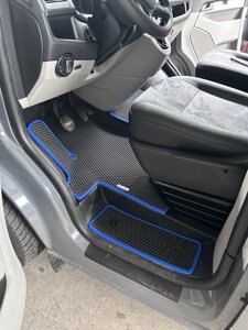 Килимки в салон EVA для Volkswagen T5 Transporter /Фольксваген Т5 Транспортер (з доповненням на пороги)