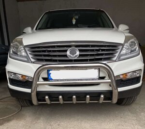 Кенгурятник з трубою і грилем Ssang Yong Rexton (12+)