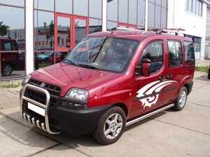 Бічний захист пороги труби Fiat Doblo захист заднього бампера дуги пороги