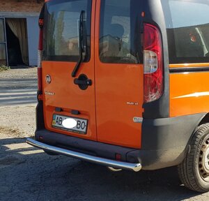 Захист заднього бампера (одинарна нержавіюча труба - одинарний ус) Fiat Doblo (00-09)