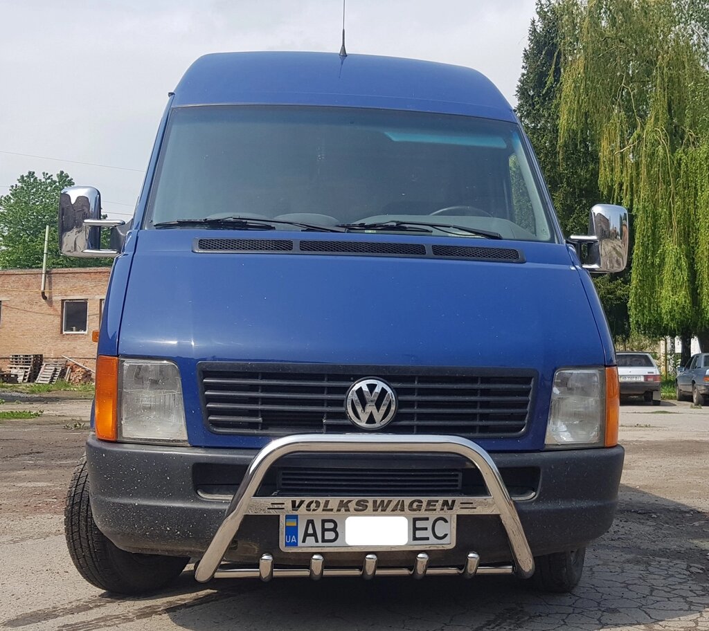 Захист переднього бампера - Кенгурятник Volkswagen LT (1996-2006) з написом від компанії AUTOAS - фото 1