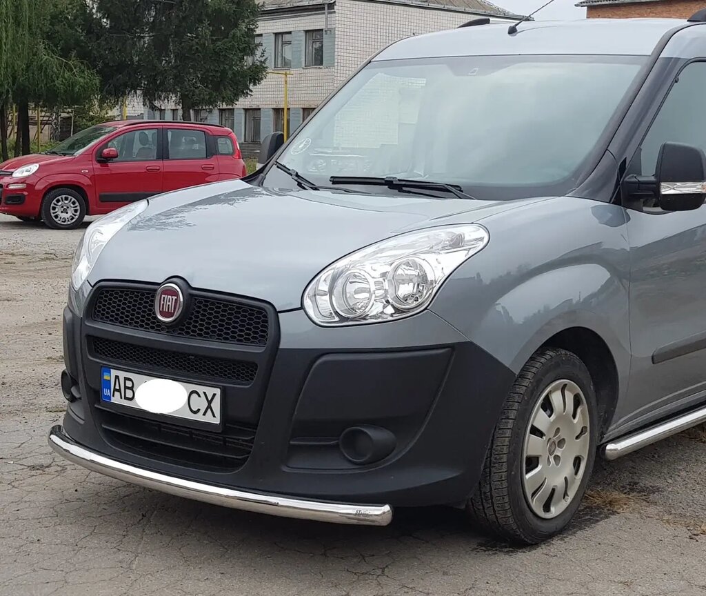 Захист переднього бампера (одинарна нержавіюча труба - одинарний ус) Fiat Doblo (10-15) від компанії AUTOAS - фото 1