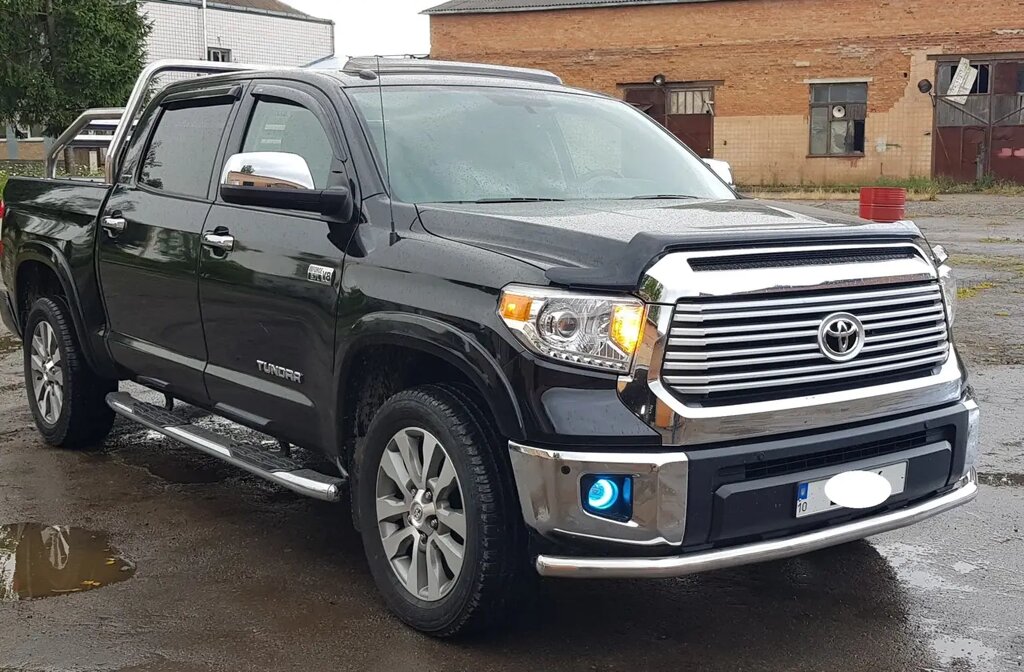 Захист переднього бампера (одинарна нержавіюча труба - одинарний ус) Toyota Tundra (2014+) від компанії AUTOAS - фото 1