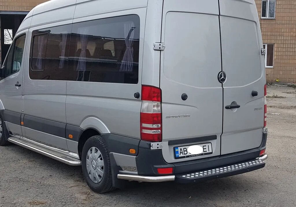 Захист заднього бампера (одинарна нержавіюча труба - одинарний вус) Mercedes - Benz Sprinter (2006-2014) від компанії AUTOAS - фото 1