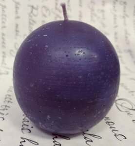 СВІЧА куля фіолетова діаметр 7см