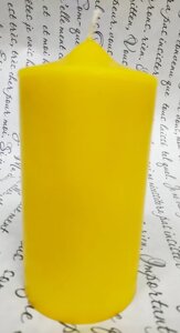 СВІЧА циліндр (конусна) жовта 12см (діам. 6 см)