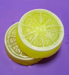 Мыло ручной работы "Лимонное"