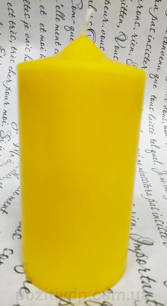 СВІЧА циліндр (конусна) жовта 12см (діам. 6 см) від компанії позитив - фото 1