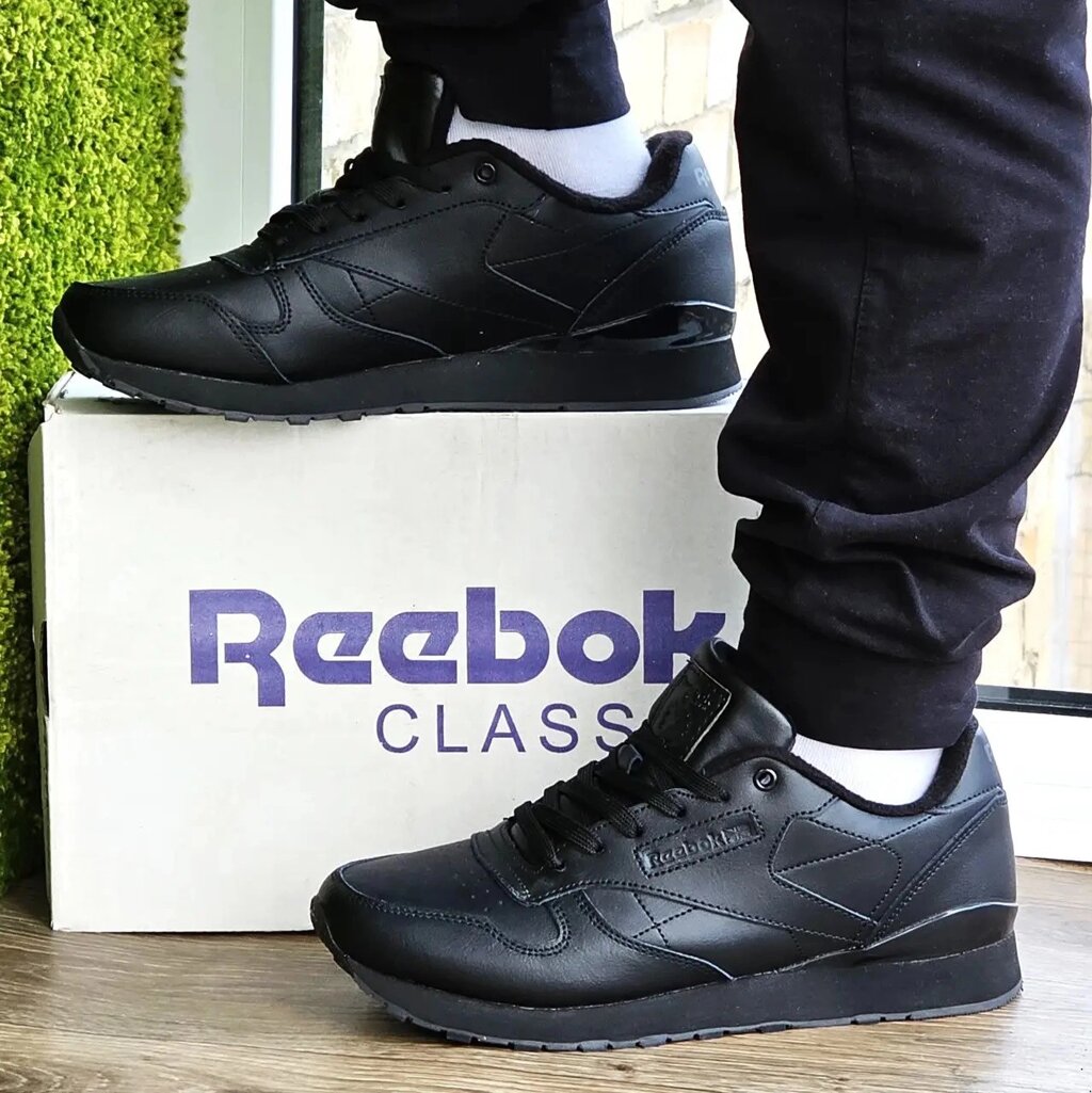 Чоловічі Термо Кросівки Reebok Classic Чорні Зимові Рибок Шкіряні (розміри: 44) від компанії Вигідно - фото 1