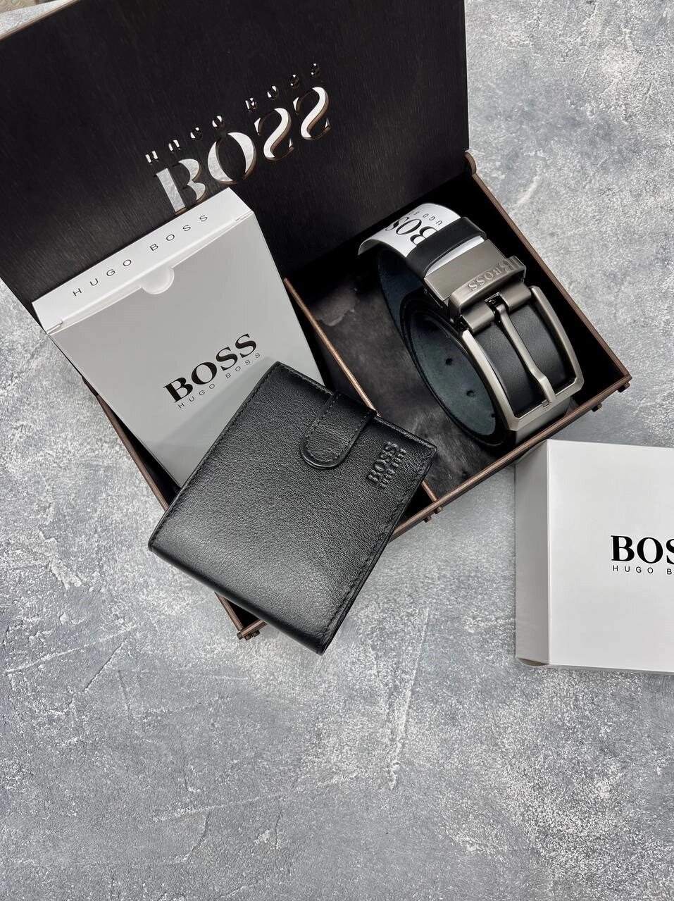 Чоловічий шкіряний ремінь + гаманець Hugo Boss чорний, Подарунок чоловікові в коробці від компанії Вигідно - фото 1