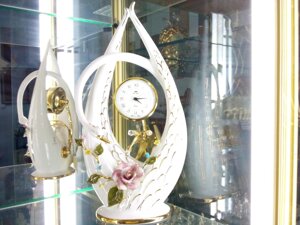 Ексклюзивні, вишукані настільний годинник Лебідь "Фарфор, позолота, кристали Сваровскі. BRUNO COSTENARO, Італія.