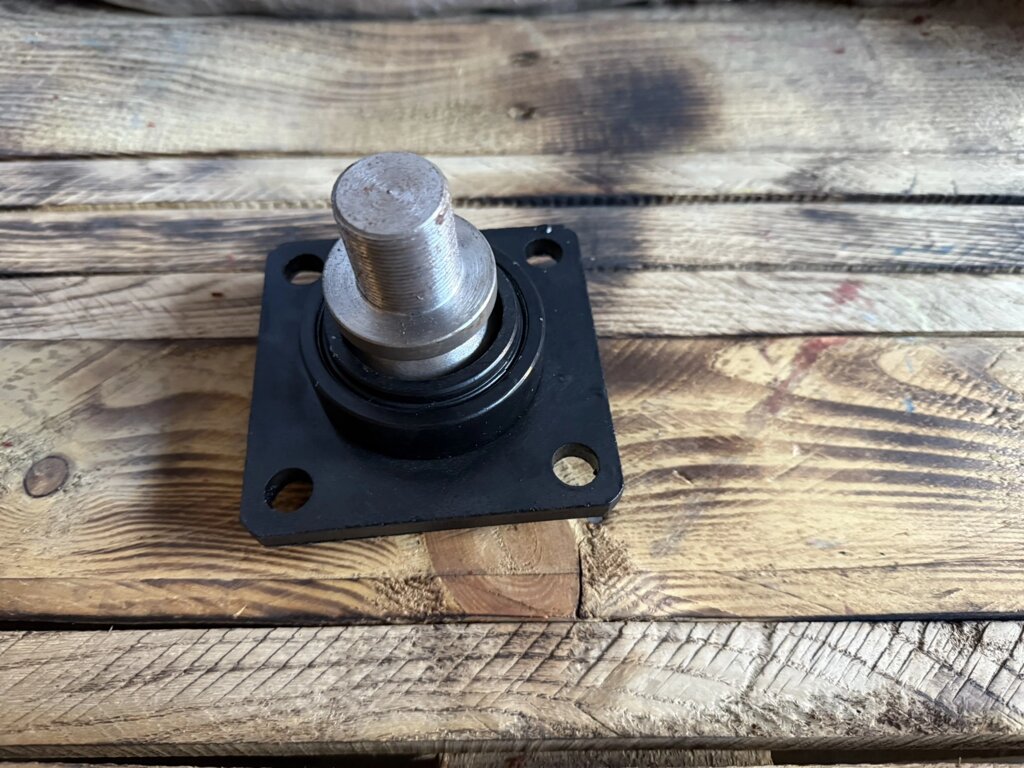 Опора Гідроциліндра Зіл + куля м24 або м27 Крепление Гидроцилиндра Зил від компанії Завод Гідроциліндрів - фото 1