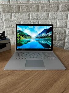 Ноутбук Сенсор Microsoft Surface Book 13,5" IPS i7 6600U 8Gb 256Gb NVidia GPU Б/В