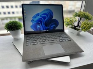 Сенсорний ультрабук Microsoft Surface Laptop 13.5 QHD 8/256 GB Б/В
