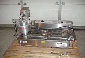 Пончиковий апарат MARKII Trademark Equip