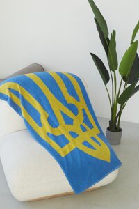 Пляжний махровий рушник з тризубом 70х140 см 450 г/м2