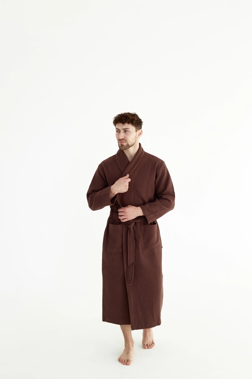 Вафельний чоловічий халат коричневий 100% бавовна 320 г/м2 від компанії IDEAL TEXTILE: махрові рушники, халати, постільна білизна - фото 1