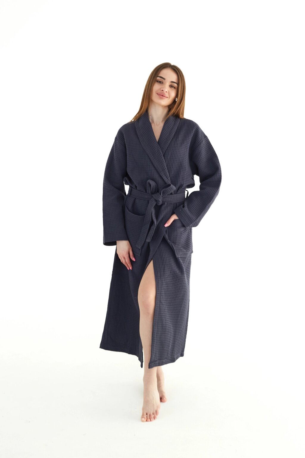 Вафельний халат жіночий темно-сірий 100% бавовна 320 г/м2 від компанії IDEAL TEXTILE: махрові рушники, халати, постільна білизна - фото 1