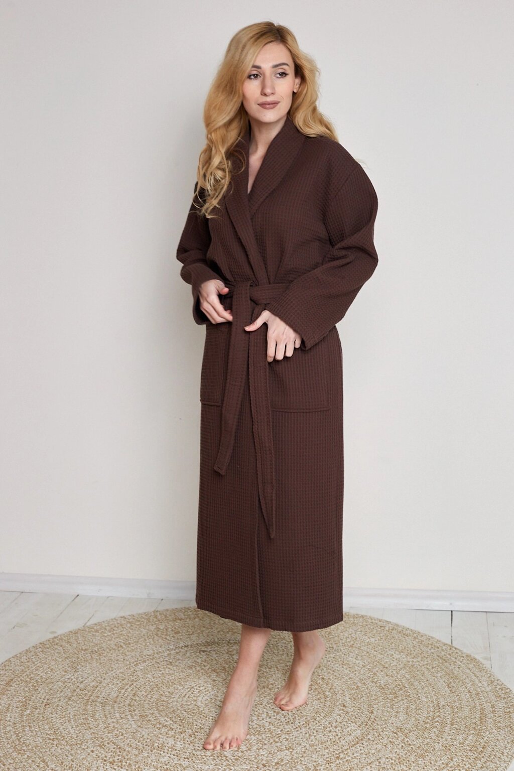 Вафельний халат жіночий XL коричневий 100% бавовна 320 г/м2 від компанії IDEAL TEXTILE: махрові рушники, халати, постільна білизна - фото 1