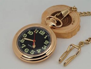 Годинник кишеньковий на ланцюжку кварцовий із чорним циферблатом (колір-золото) арт. 03542