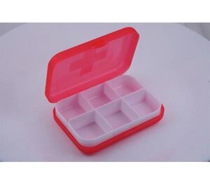 Пластикова коробочка "Швидка допомога" для зберігання, червона (на 6 відсіків) арт. 02552