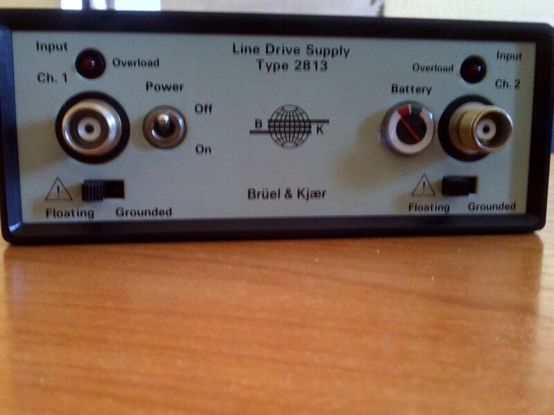 Порно еркектің етін жалайды ит стилі