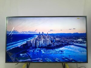 Телевізор 65 дюймів PHILIPS 65PUS6703 (PPI 1100 Гц, 4K Ultra HD, Smart, Quad Core, Pixel Plus Ultra HD, DVB-С T2 S2)