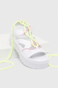 Сандалі Puma Mayze Sandal Laces Pop Wns жіночі колір білий на платформі 390638-01