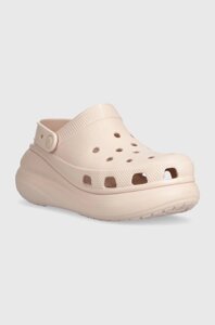 Шльопанці Crocs Classic Crush Clog жіночі колір рожевий на танкетці 207521