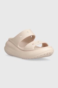 Шльопанці Crocs Classic Crush Sandal жіночі колір рожевий на танкетці 207670