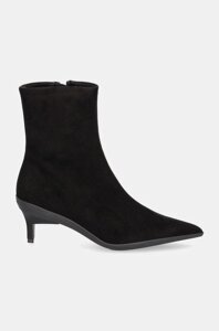 Замшеві черевики Calvin Klein HEEL ANKLE BOOT 50 SUE жіночі колір чорний на шпильці HW0HW02233