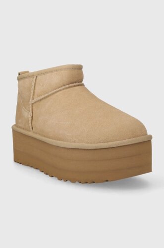 Замшеві чоботи UGG Classic Ultra Mini Platform колір бежевий 1135092