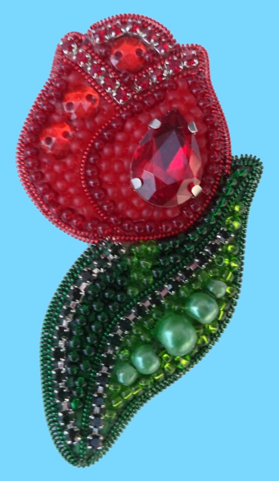 Набір для вишивання бісером брошки АБН-022 Тюльпан (червоний) ТМ "Астрочка" від компанії ТМ "Астрочка" - фото 1