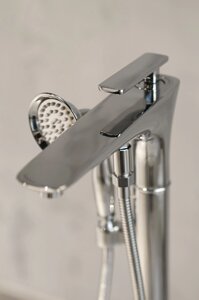 Кран для ванни змішувач підлоговий, що окремо стоїть Brone Solo Novo Chrome