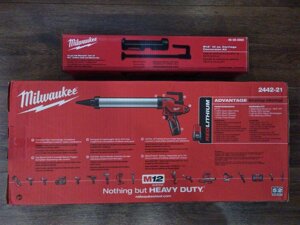 Пістолет для герметика 600 г milwaukee 2442-21