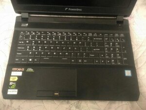 Різні ноутбуки Powerspec Digitalstorm GTX 1070 32gb I7-7700HQ зі США