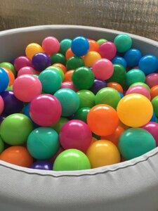 Кульки, м'ячики для басейну дитячі 50 шт.