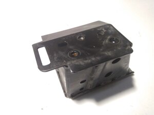 Кронштейн підсилювач переднього бампера 5720806020 TOYOTA Camry USA 11-15 TOYOTA 5720806020