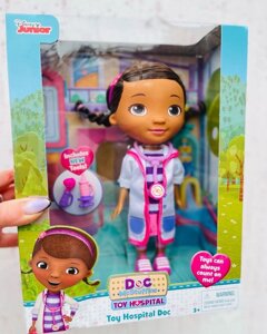 Лялька Доктор Плюшева в халаті 20 см Doc McStuffins Doc Pet Rescue Doc