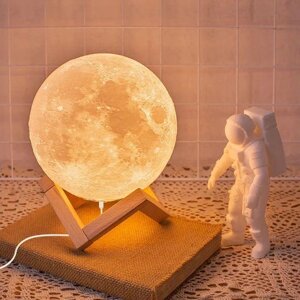 Настільний кольоровий світильник-нічник Місяць 3D LED