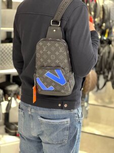Чоловіча сумка слинг екошкіра Louis Vuitton, сумка нагрудна чоловіча екошкіра