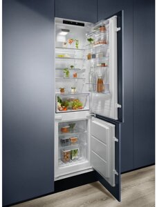 Холодильник electrolux RNT6te19S