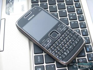 Мобільний телефон Nokia E72 Black 1500 мА·год Series 60 TFT 2.36" 5мп GPS 250 Мб оригінал.